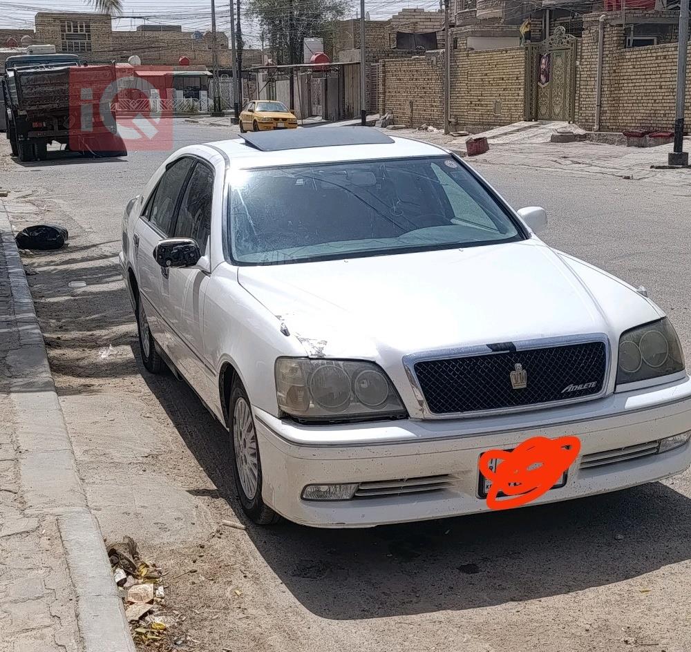 تۆیۆتا کراون